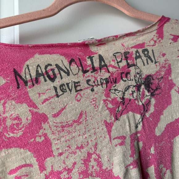 Magnolia Pearl. Mural Frida Europa Tee - Picture 2 of 4